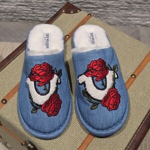 TRUE RELIGION SLIPPERS